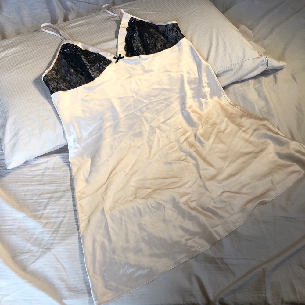 Jennifer Lopez Intimates Slip-style Sleepwear